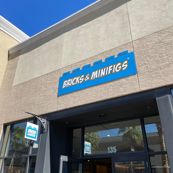 Bricks And Minifigs Toy / Game Store in Wesley Chapel