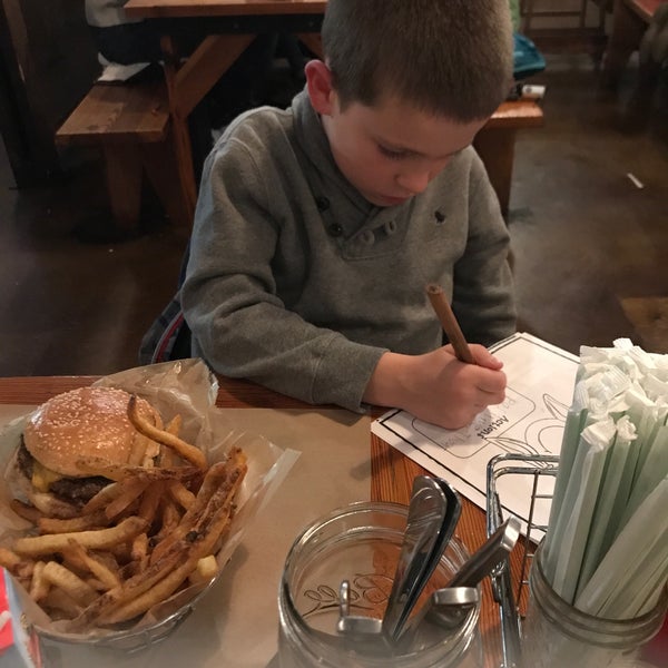 Photo taken at Farm Burger by Shannon H. on 11/7/2018