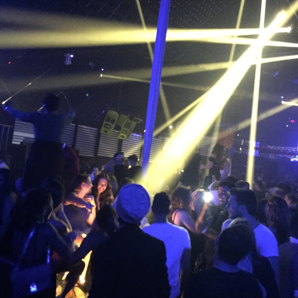 6/14/2015にBanu K.がMansion Nightclubで撮った写真