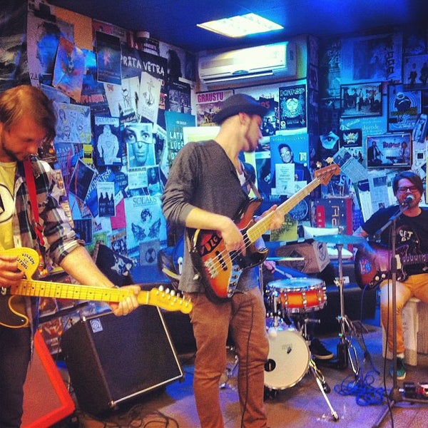 Photo taken at RANDOMS Music Store by Margarita A. on 4/26/2013