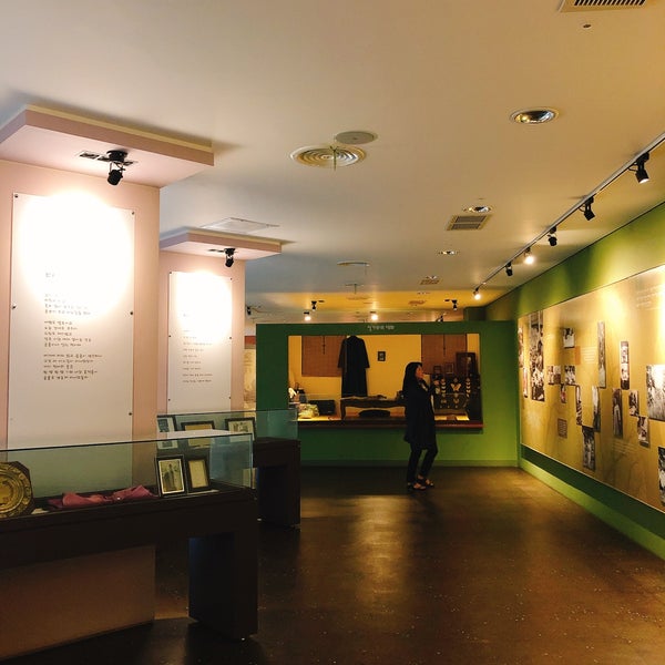 박경리 기념관 - Musée à 통영시 박경리 기념관 - Musée À 통영시
