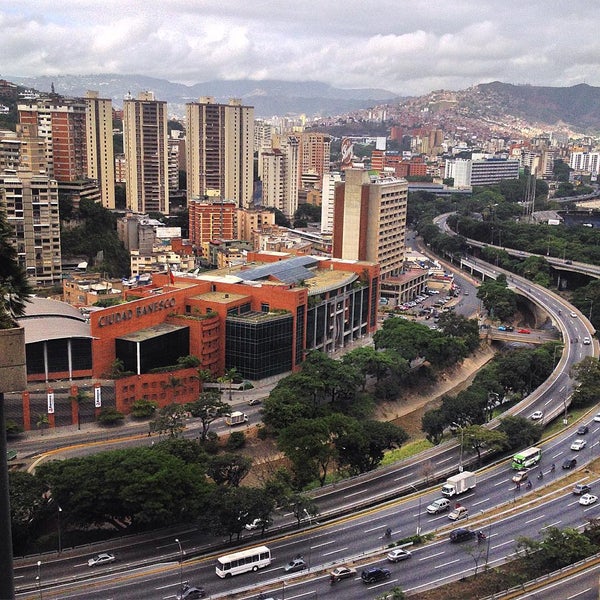 Photo taken at Gran Meliá Caracas by Eduardo E. on 8/23/2015