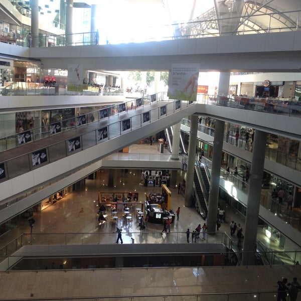 1/23/2016 tarihinde Eduardo E.ziyaretçi tarafından Millennium Mall'de çekilen fotoğraf
