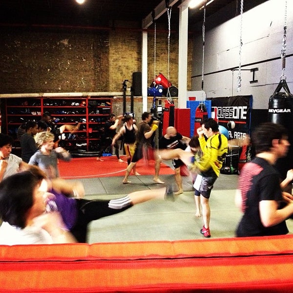 Foto diambil di Class One Mixed Martial Arts &amp; CrossFit oleh Ken N. pada 4/27/2013