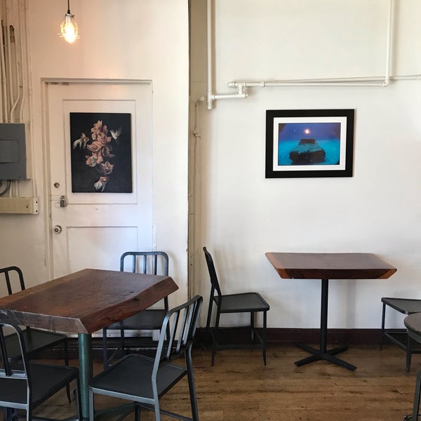 10/5/2018 tarihinde Nima E.ziyaretçi tarafından Darwin Cafe'de çekilen fotoğraf