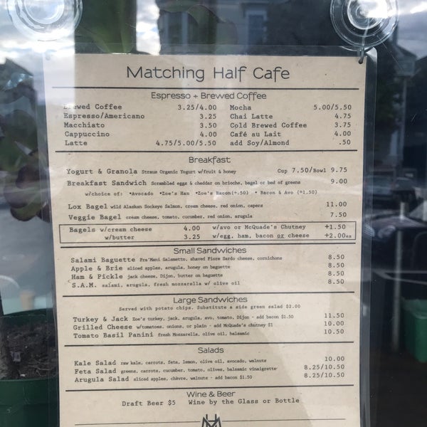 Foto tirada no(a) Matching Half Cafe por Nima E. em 1/31/2019