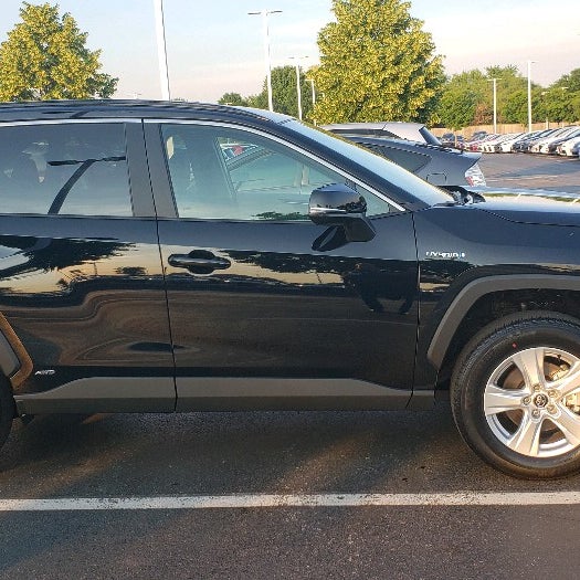 6/18/2020 tarihinde Robertziyaretçi tarafından Toyota of Naperville'de çekilen fotoğraf