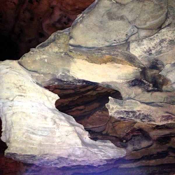 5/11/2013에 Erik R.님이 Mark Twain Cave에서 찍은 사진