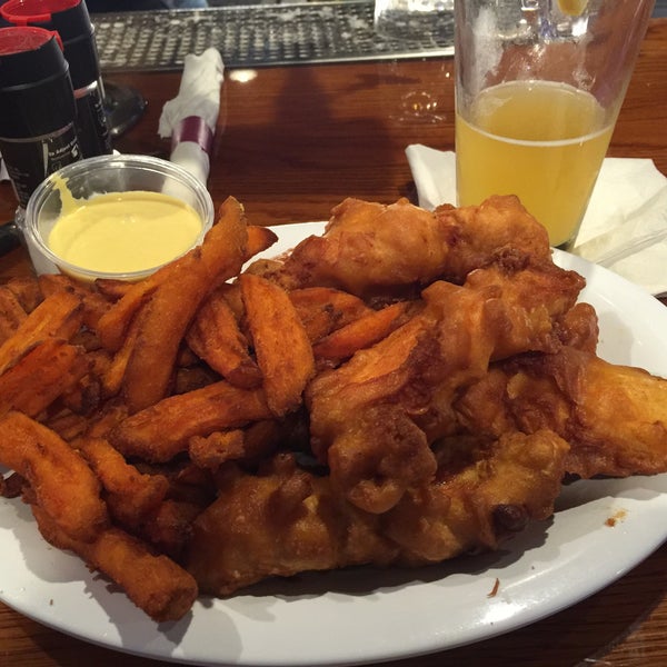 A must try restaurant for their signature chicken fingers and honey mustard dipping sauce. Add a side of sweet potato fries and a 312. The best chicken fingers I've had to date!