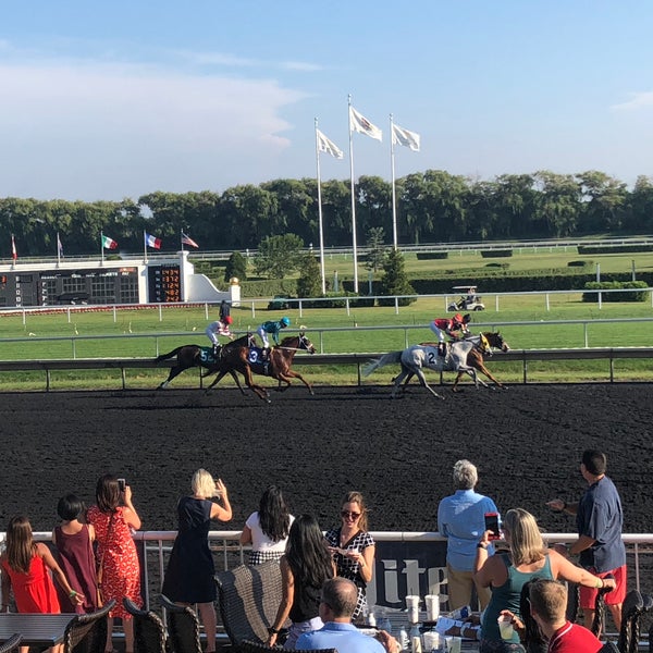 Снимок сделан в Arlington International Racecourse пользователем Erik R. 8/7/2019