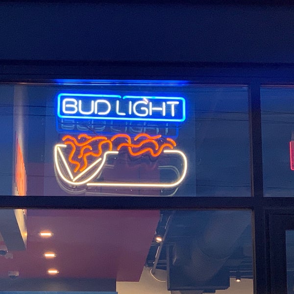 Come hungry, leave with a buona. I really want this neon light of an Italian beef sandwich, wish they sold this item!