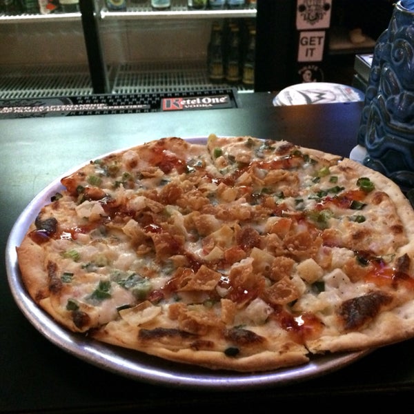 Fong's Pizza Pizzeria in Des Moines