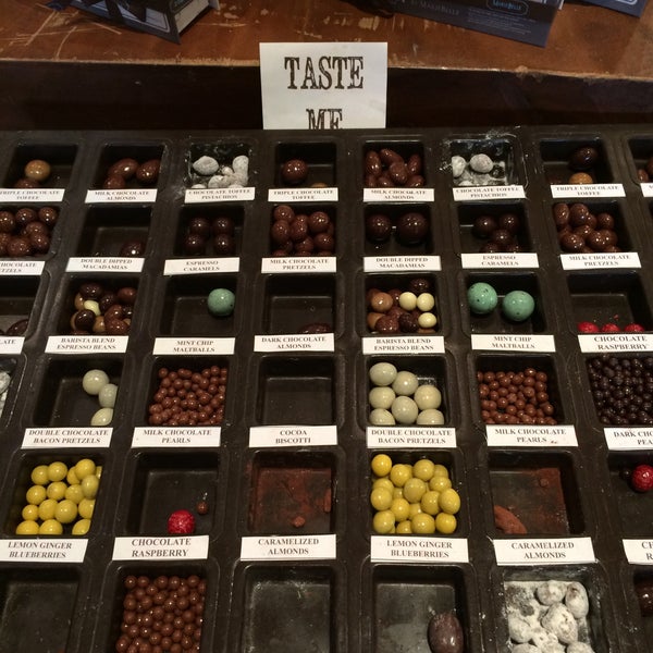 Foto tomada en Cacao Market  por Linda M. el 4/26/2015