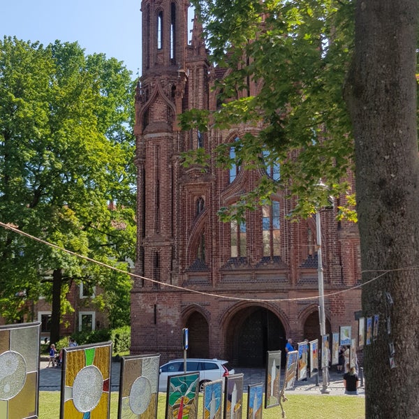 Foto tomada en Šv. Onos bažnyčia | St. Anne&#39;s Church  por Louis C. el 7/19/2019