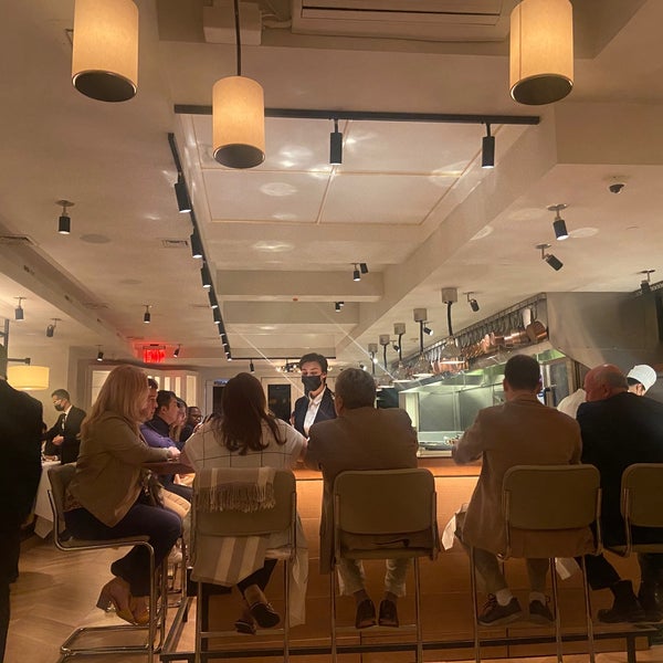 Foto tomada en Chef&#39;s Table At Brooklyn Fare  por Yelena D. el 9/23/2022