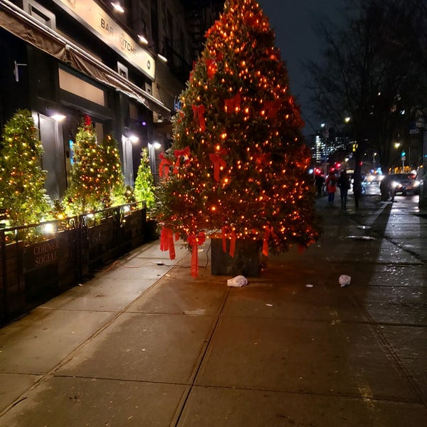 Das Foto wurde bei Corner Social von don am 12/18/2019 aufgenommen