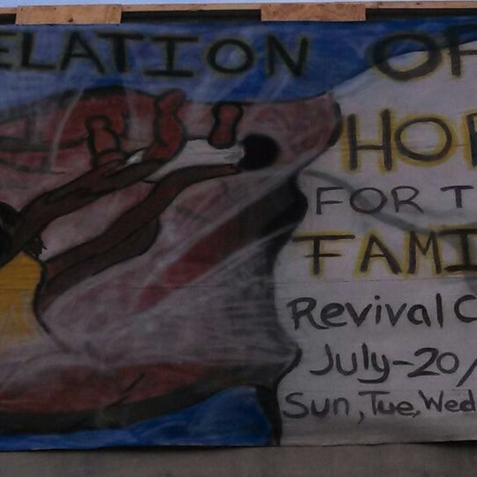 Foto tirada no(a) Sharon 7th Day Adventist Church por don em 7/30/2013