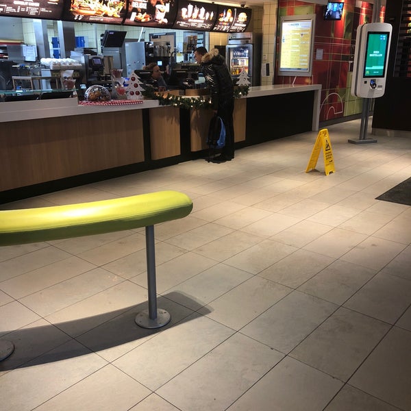 Photo taken at McDonald&#39;s by Aim D. on 12/11/2017