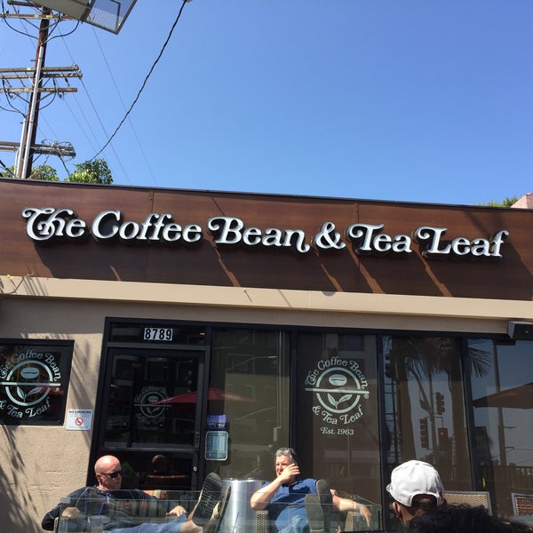Das Foto wurde bei The Coffee Bean &amp; Tea Leaf von Sonyo E. am 5/3/2015 aufgenommen