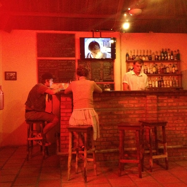 4/10/2013에 Snezhana M.님이 Surf-rock-bar Garage에서 찍은 사진
