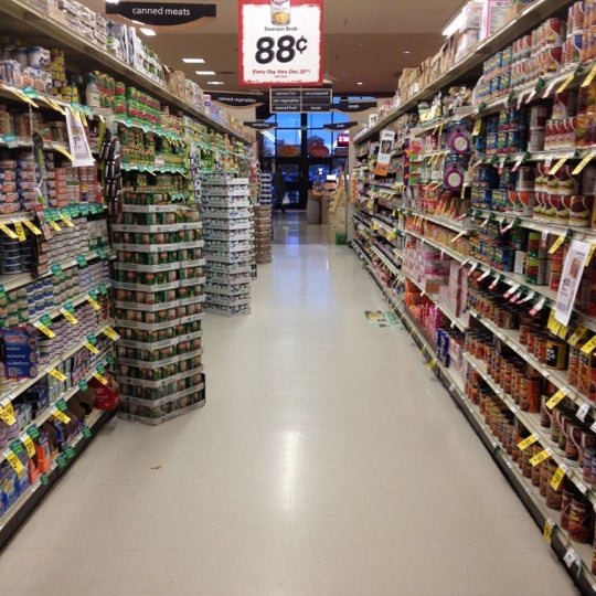 Safeway Grocery Store in Jackson