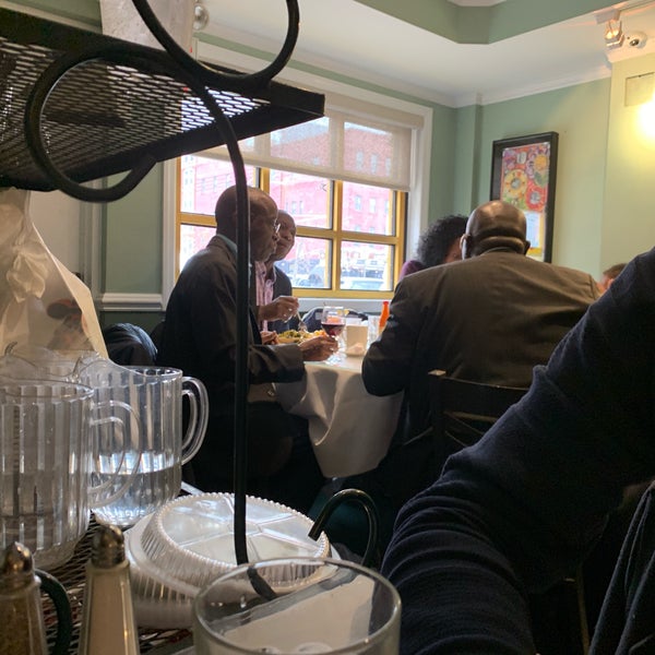 3/3/2019 tarihinde Kevin H.ziyaretçi tarafından Sylvia&#39;s Restaurant'de çekilen fotoğraf
