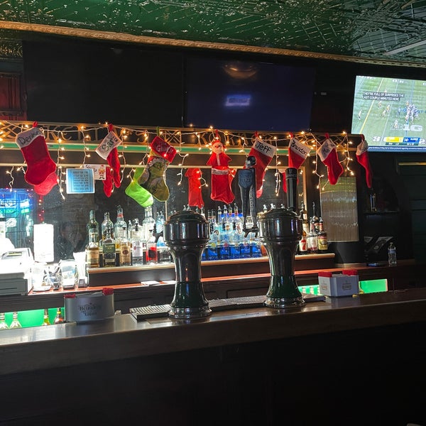 Kelly's Korner Pub 75 Morrell St