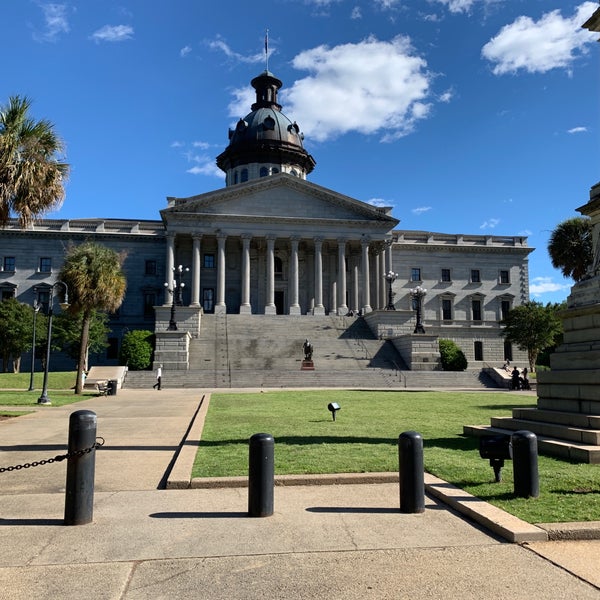 รูปภาพถ่ายที่ South Carolina State House โดย Kevin H. เมื่อ 4/21/2019