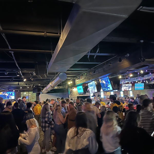 Fat Daddy's Bar and Grill Downtown 13 tips