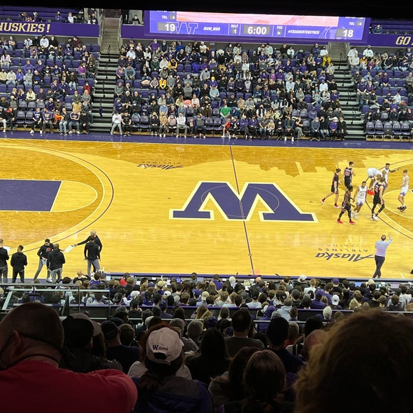Photo taken at Alaska Airlines Arena by Kevin H. on 1/29/2022