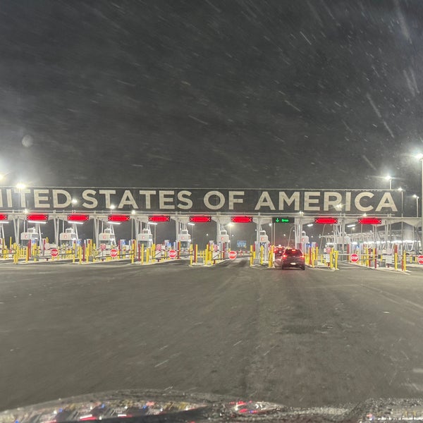 U.S./Canada Border ChamplainSt. Bernard de Lacolle Crossing 71 conseils
