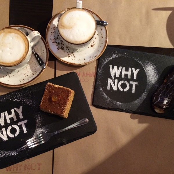 Das Foto wurde bei Why Not Cafe von Nastya D. am 11/19/2015 aufgenommen
