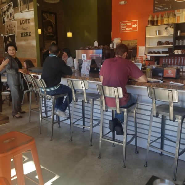 10/21/2018 tarihinde Joe D. K.ziyaretçi tarafından Just Love Coffee'de çekilen fotoğraf