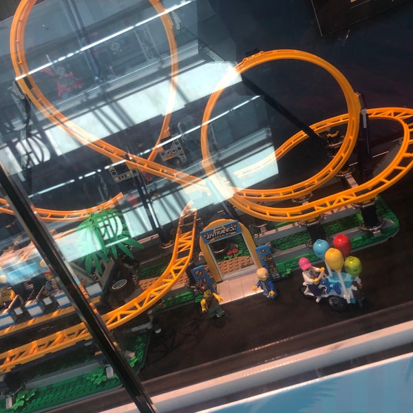 The LEGO Store 2500 N Mayfair Rd Spc 635