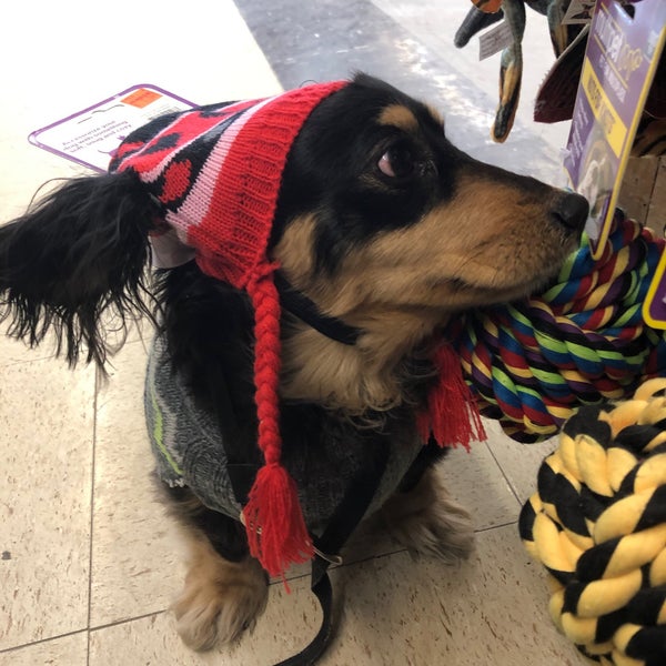 Pet World Warehouse Pet Supplies Store in West Allis