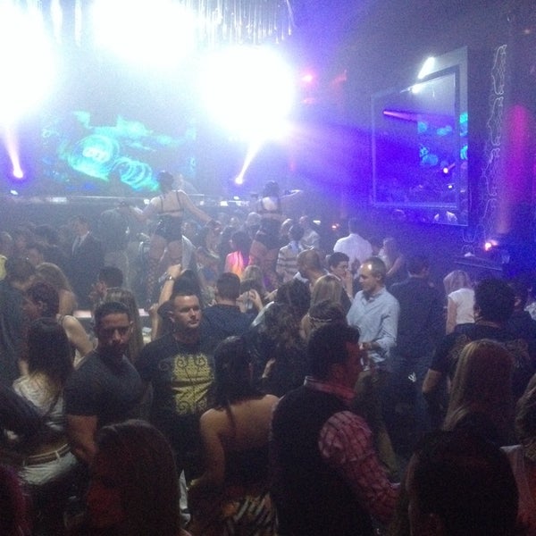Foto diambil di Spazio Nightclub oleh Iggy C. pada 5/18/2014