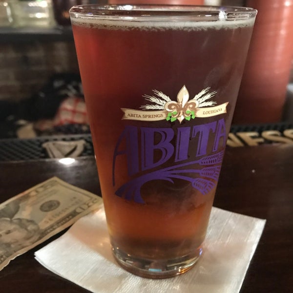 Photo taken at Birmingham Bridge Tavern by Ryan on 5/25/2019