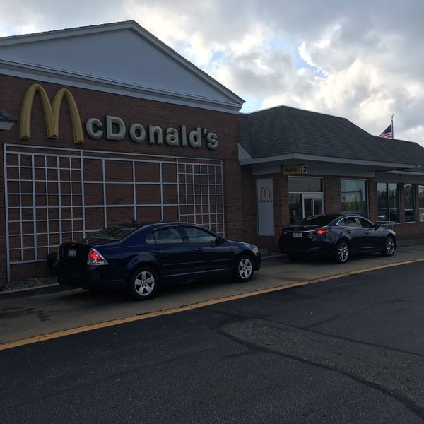 McDonald's Macedonia'da Fast Food Restoranı'da fotoğraflar