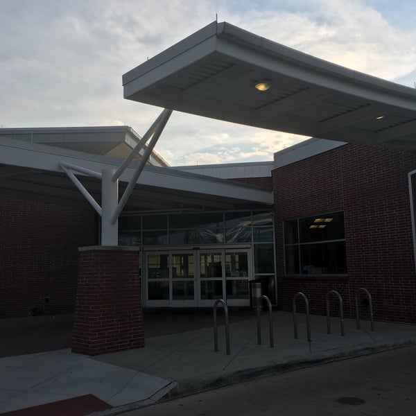 Cuyahoga County Public Library-Warrensville Heights Branch - Library in ...