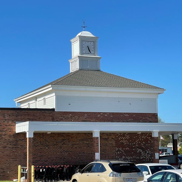 Giant Eagle Supermarket - Supermarket 