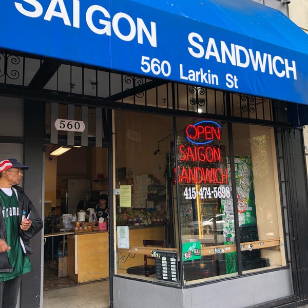 Foto tirada no(a) Saigon Sandwich por Sara W. em 9/4/2019