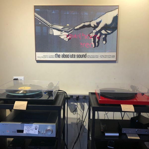 Hawthorne Stereo Electronics Store in Seattle