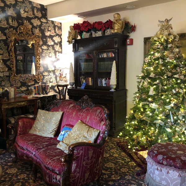 12/9/2019 tarihinde Sara W.ziyaretçi tarafından Queen Anne Hotel'de çekilen fotoğraf