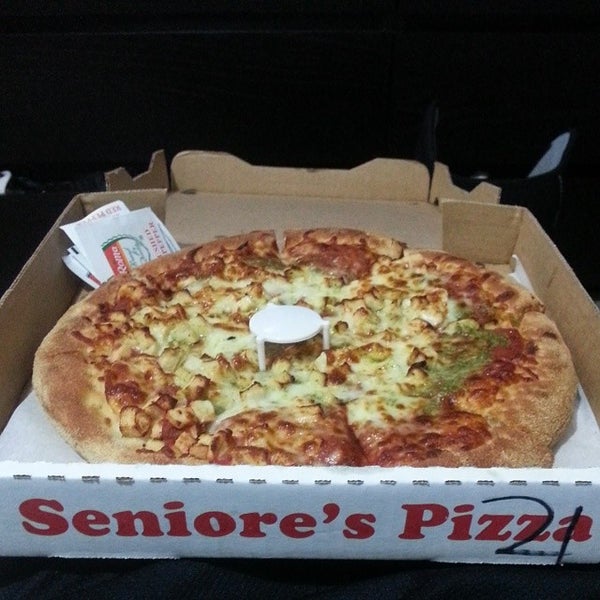 Photo taken at Seniore&#39;s Pizza by Jeff Y. on 7/20/2014
