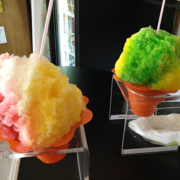 Photo taken at Breakwall Shave Ice Co. by Joshua P. on 2/24/2013