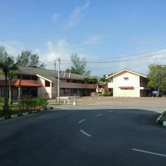 Sekolah Kebangsaan Ru Rendang Building