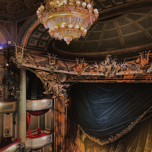 5/17/2022 tarihinde MinJet L.ziyaretçi tarafından His Majesty&#39;s Theatre'de çekilen fotoğraf