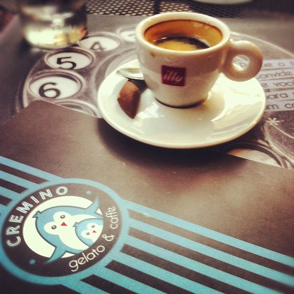 Photo taken at Cremino Gelato &amp; Caffè by Beto C. on 10/17/2012
