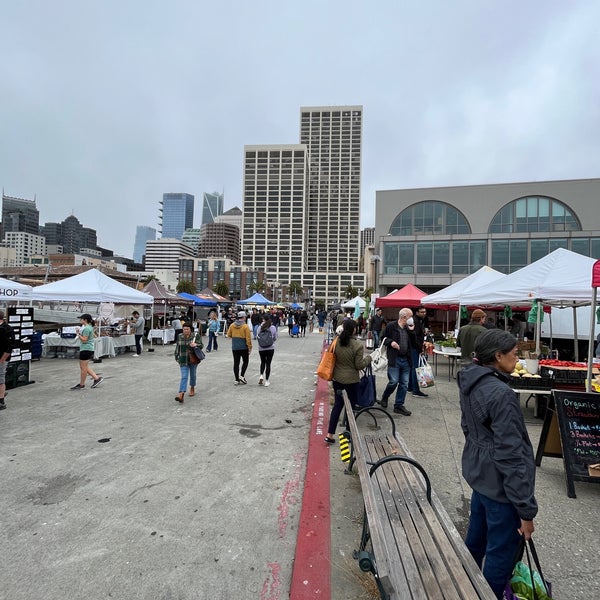 Photo prise au Ferry Plaza Farmers Market par Dante C. le7/25/2022