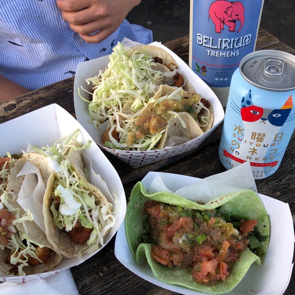 4/24/2019에 Elsie님이 Best Fish Taco in Ensenada에서 찍은 사진